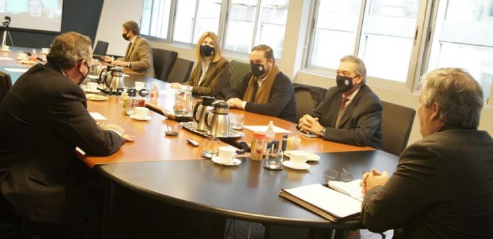 Autoridades del MGAP e INAC