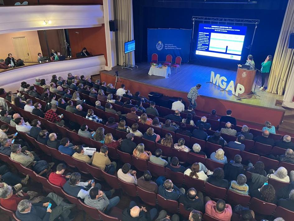 Primer Congreso Nacional de la Granja Primer Congreso Nacional de la Granja