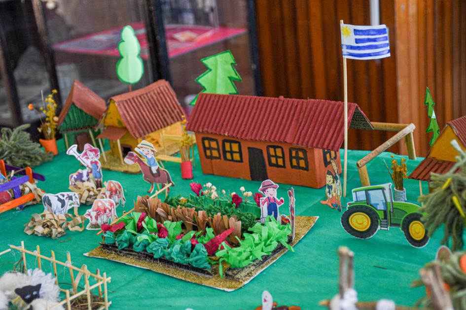 Maqueta “Para todos, entre todos” categoría artes plásticas Maqueta “Para todos, entre todos” categoría artes plásticas