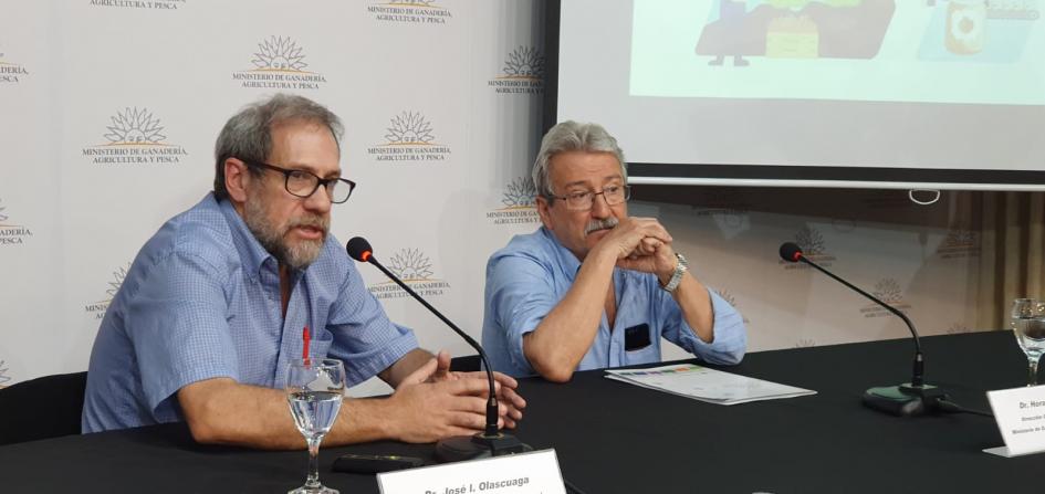 Conferencia de prensa Más valor a la producción familiar Directores MGAP Olascuaga y Servetti