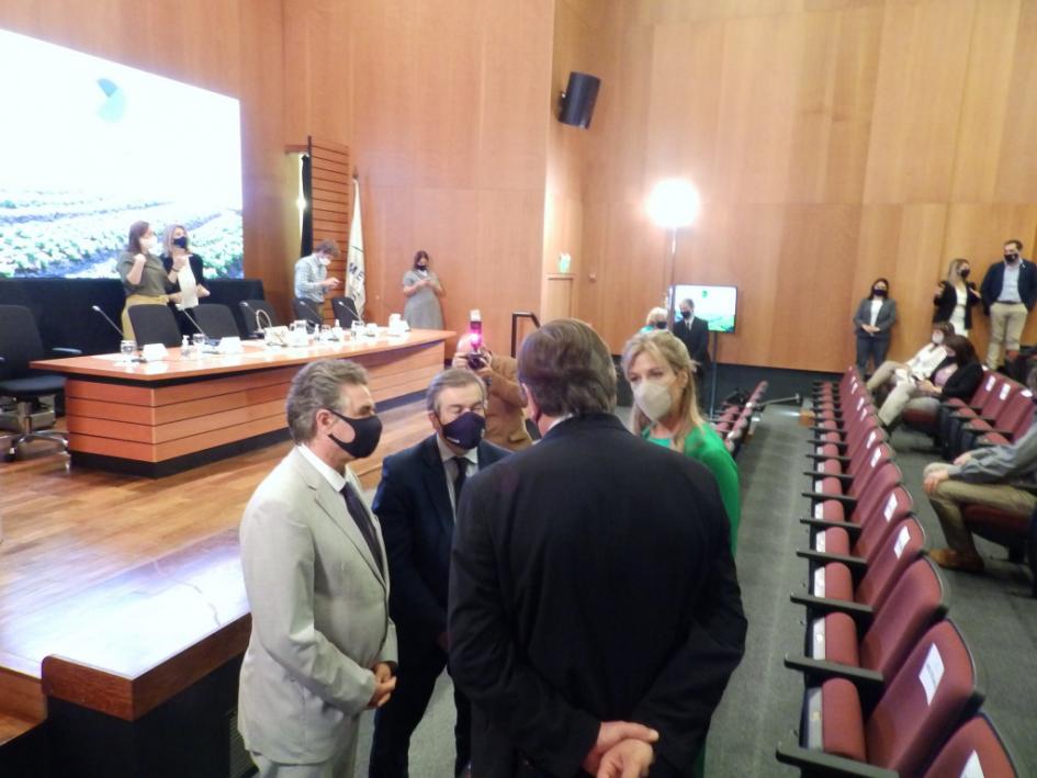 Lanzamiento de 4ta fase de Sembrando Lanzamiento de 4ta fase de Sembrando