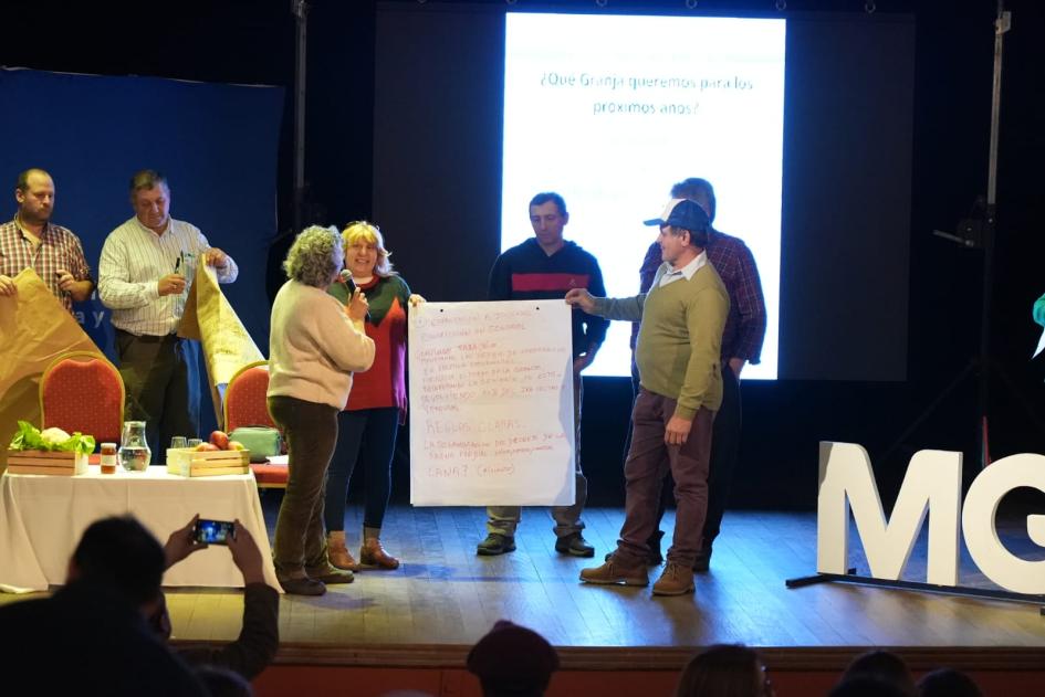 Primer Congreso Nacional de la Granja Primer Congreso Nacional de la Granja