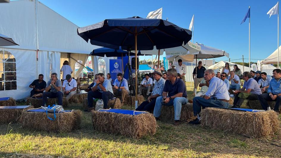 Charla sobre seguros agrícolas