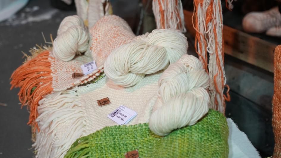Producción artesanal de mujeres rurales y del agro Producción artesanal de mujeres rurales y del agro