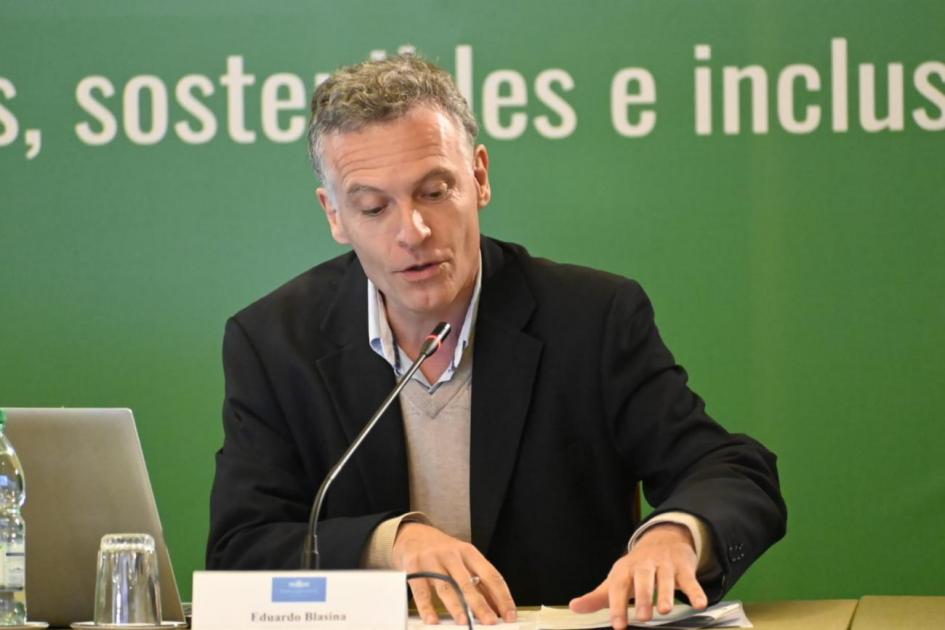 “Sistemas Alimentarios más Saludables, Sostenibles e Inclusivos” “Sistemas Alimentarios más Saludables, Sostenibles e Inclusivos”