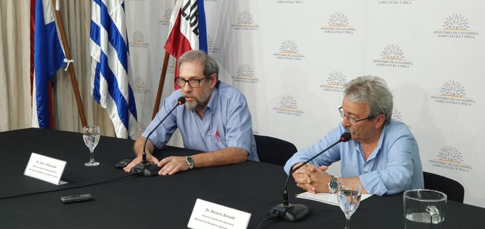 Conferencia de prensa Más valor a la producción familiar Olascuaga y Servetti