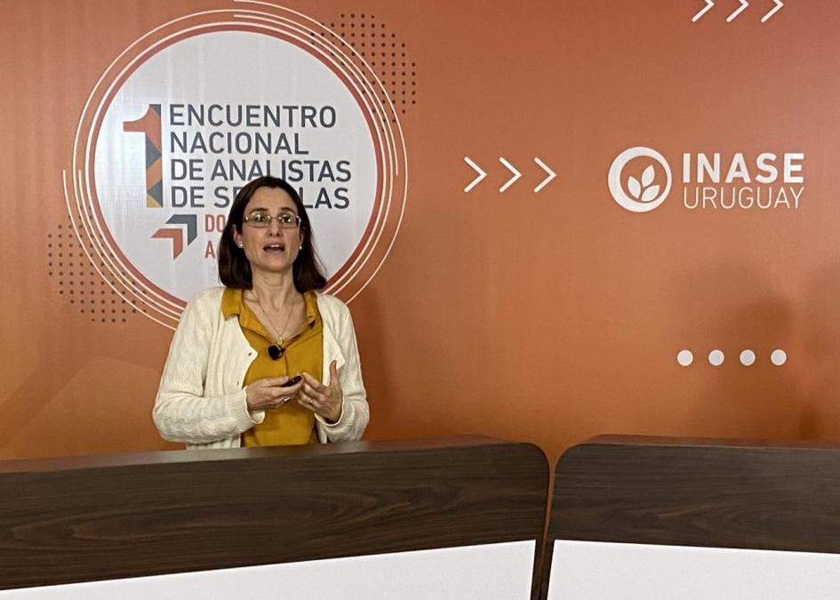 Ing. Agr. Ph.D. Alejandra Ferenczi, Gerenta del Área de Bioseguridad de la Digebia Ing. Agr. Ph.D. Alejandra Ferenczi, Gerenta del Área de Bioseguridad de la Digebia