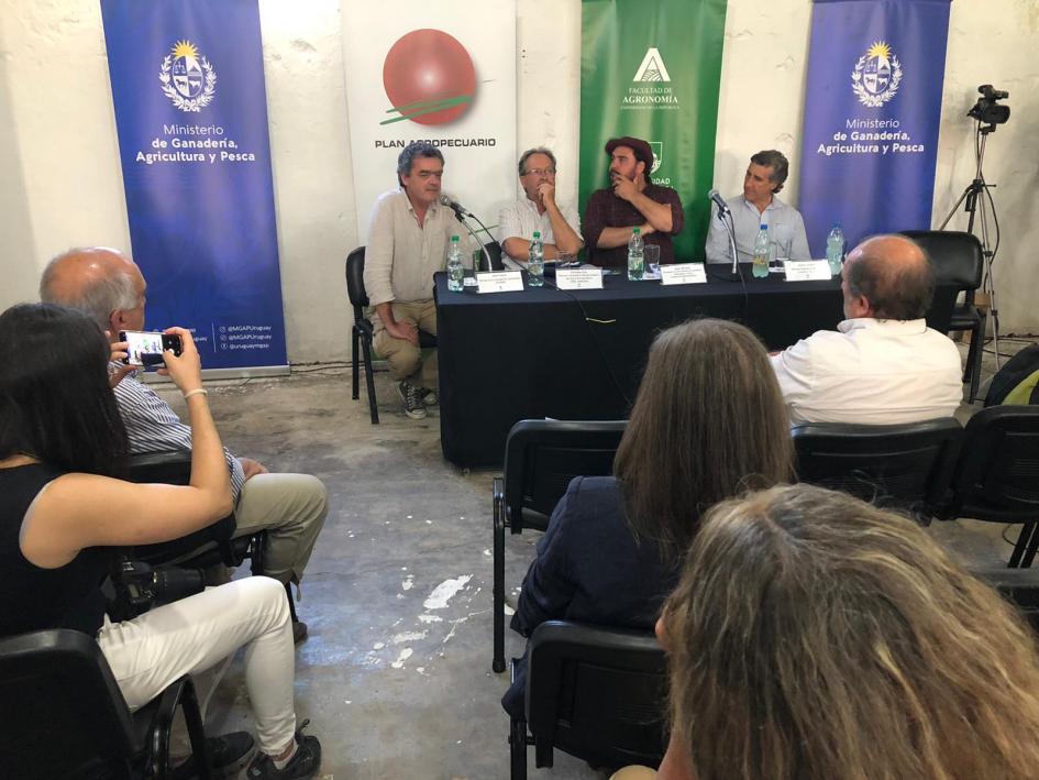 Autoridades nacionales realizan la apertura de la entrega de reconocimientos Paspalum de Oro 2022 Autoridades nacionales dan apertura al evento