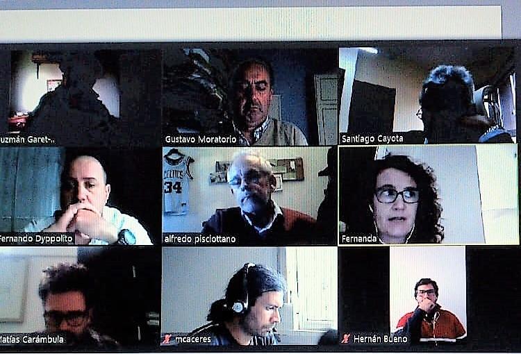 Reunion virtual a traves de plataforma ZOOM Videoconferencia pantalla con participantes