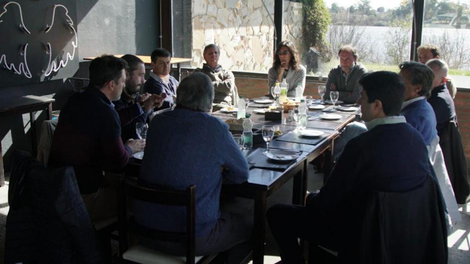 Almuerzo con Mesa Nacional de alimentación de Corral