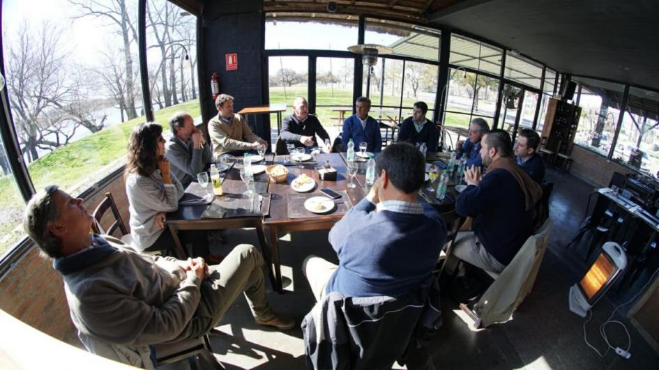 Almuerzo con Mesa Nacional de alimentación de Corral Almuerzo con Mesa Nacional de alimentación de Corral