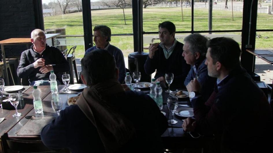 Almuerzo con Mesa Nacional de alimentación de Corral Almuerzo con Mesa Nacional de alimentación de Corral
