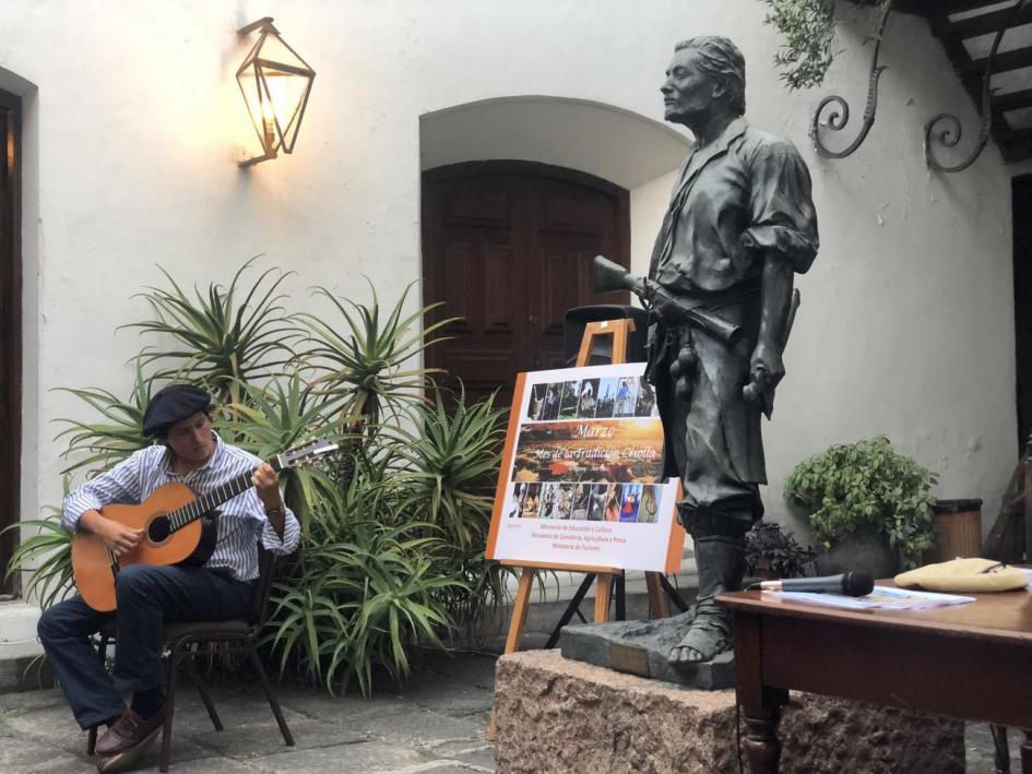 Lanzamiento del Mes de la Tradición Lanzamiento del Mes de la Tradición