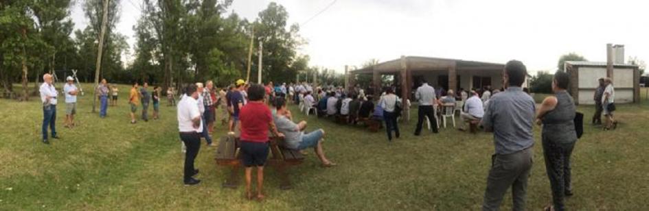 Vecinos y productores afectados Vecinos y productores afectados