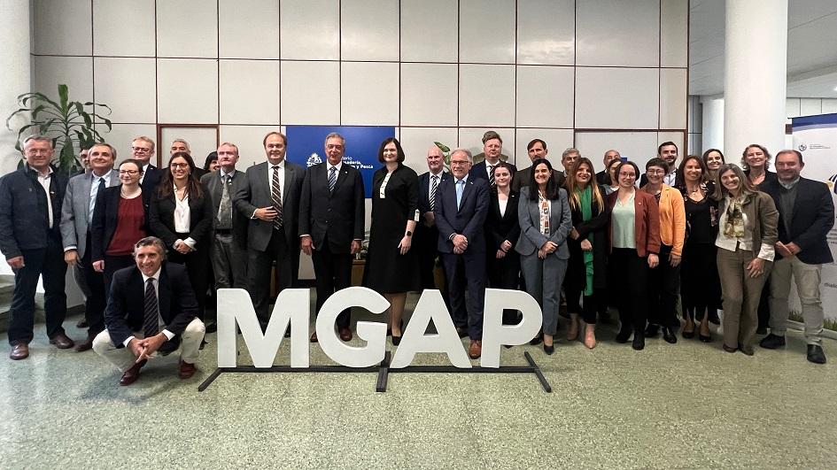 Delegación alemana y equipo técnico del MGAP