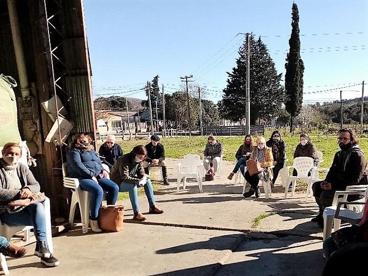Participantes con distanciamiento social Participantes con distanciamiento social