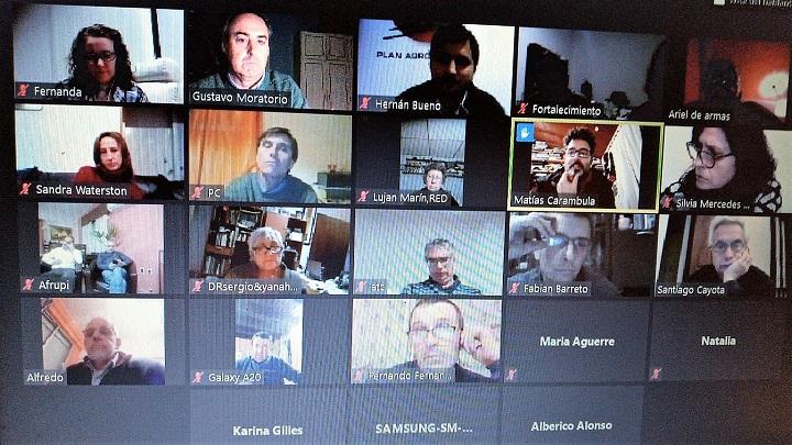 Activa participación por Plataforma virtual Pantalla de reunion virtual de la Mesa de Desarrollo del Oeste de Canelones