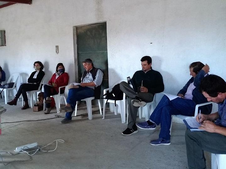 Reunion presencial de Mesa de Desarrollo Rural de Treinta y Tres Reunion presencial de Mesa de Desarrollo Rural de Treinta y Tres