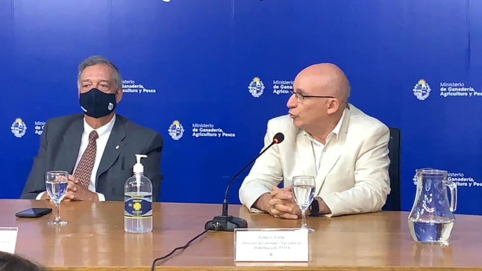 Ministro Mattos junto al director del INDA Ignacio Elgue Ministro Mattos junto al director del INDA Ignacio Elgue