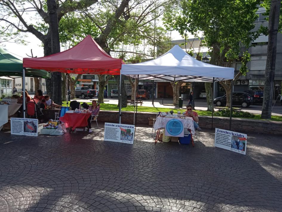 feria en plaza Libertad de MInas 