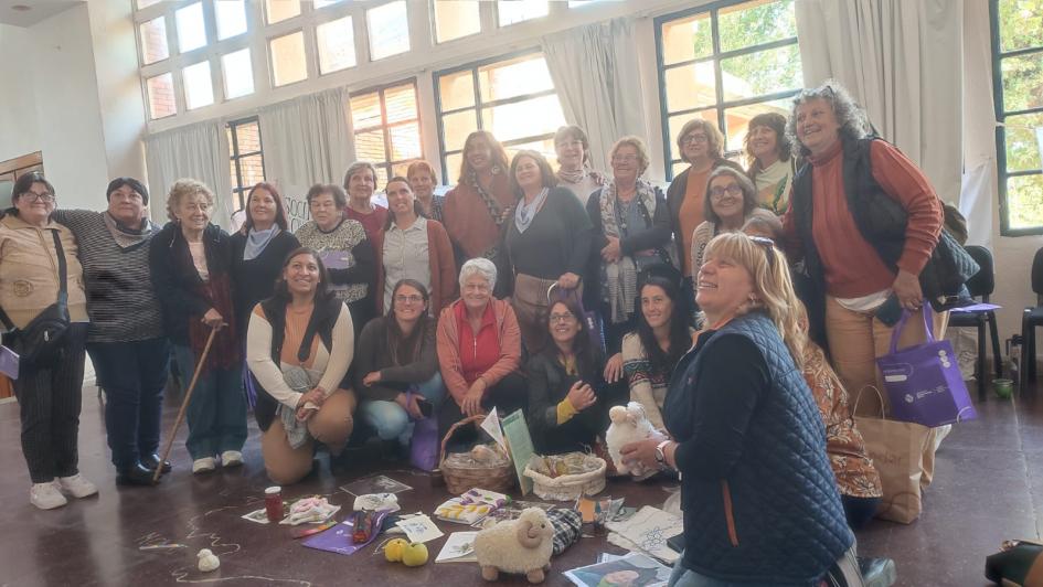 reunión mesa mujeres rurales de Canelones