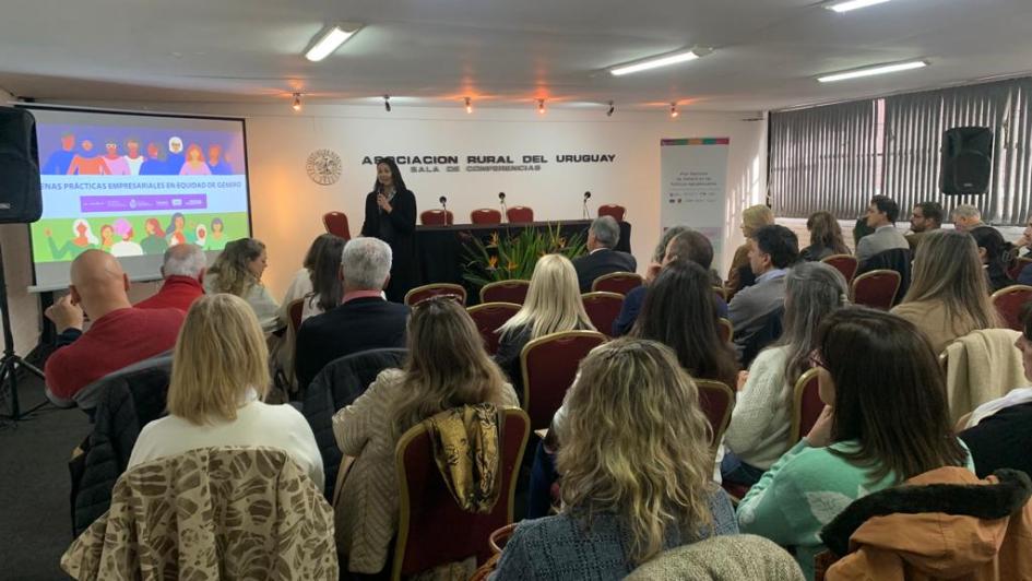 Seminario Buenas prácticas empresariales en equidad de género Seminario Buenas prácticas empresariales en equidad de género
