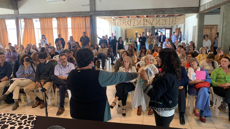 Espacio de Diálogo de Mujeres Rurales Espacio de Diálogo de Mujeres Rurales