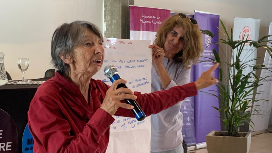 Espacio de Diálogo de Mujeres Rurales Espacio de Diálogo de Mujeres Rurales