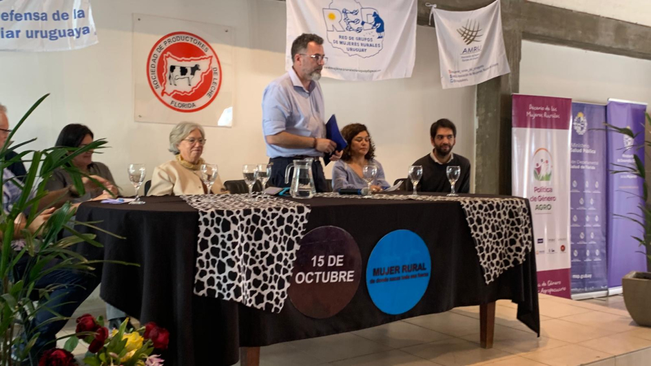 Espacio de Diálogo de Mujeres Rurales Espacio de Diálogo de Mujeres Rurales