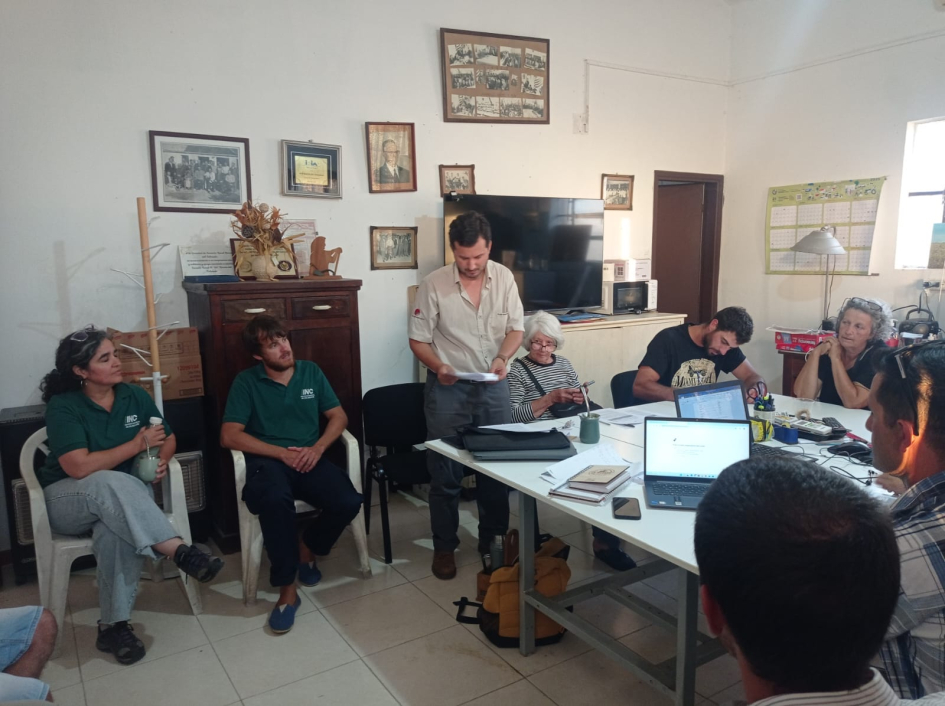 firma contrato con productores SFR Rincón del Colorado firma contrato con productores SFR Rincón del Colorado