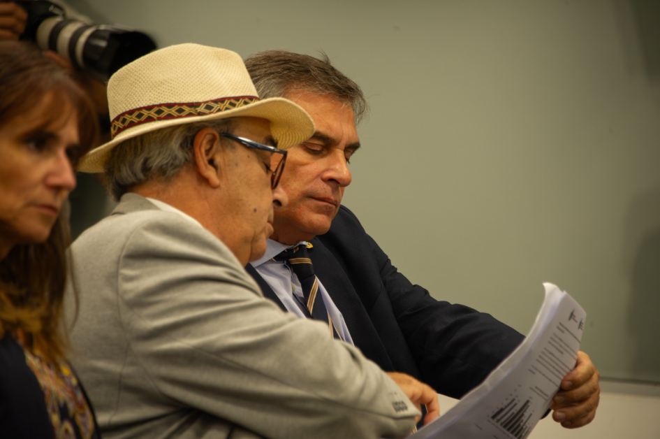 Conferencia de prensa Conferencia de prensa