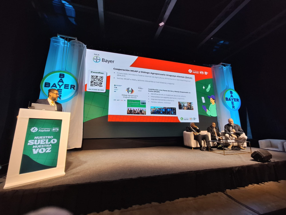 Planes de Uso de Suelo de Uruguay fueron presentados en el 34° Congreso Aapresid Planes de Uso de Suelo de Uruguay fueron presentados en el 34° Congreso Aapresid