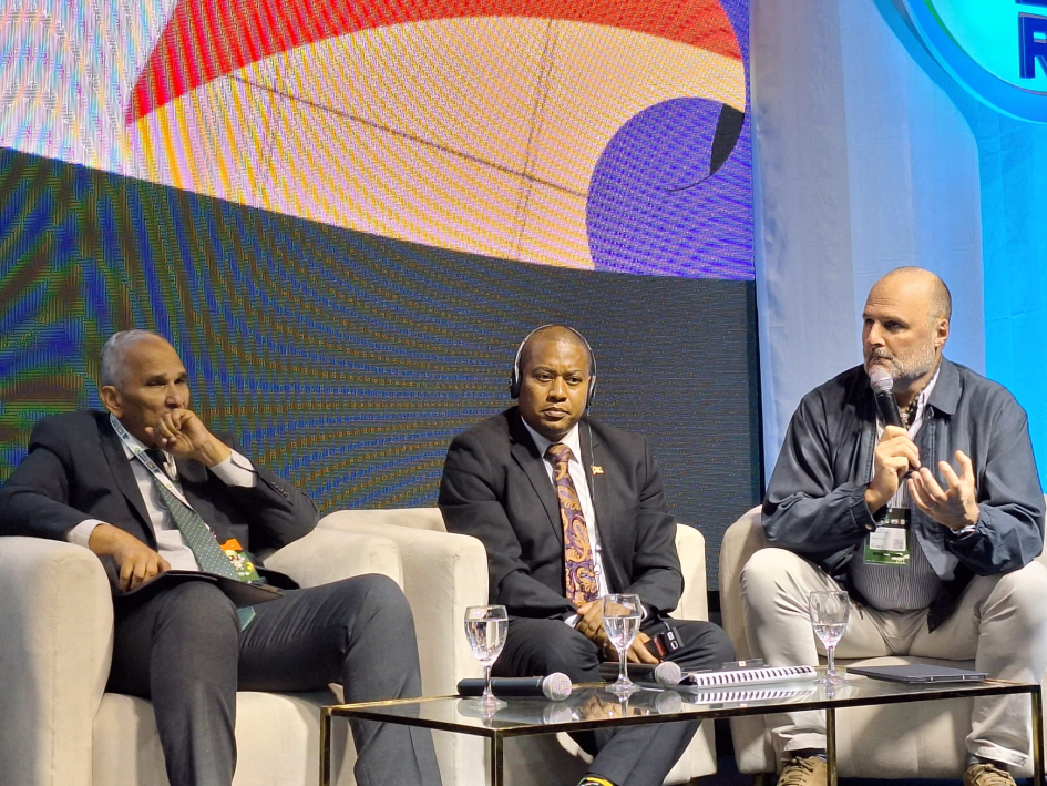 Planes de Uso de Suelo de Uruguay fueron presentados en el 34° Congreso Aapresid Planes de Uso de Suelo de Uruguay fueron presentados en el 34° Congreso Aapresid