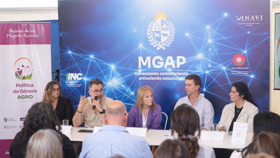 Mesa de disertantes Mesa de disertantes