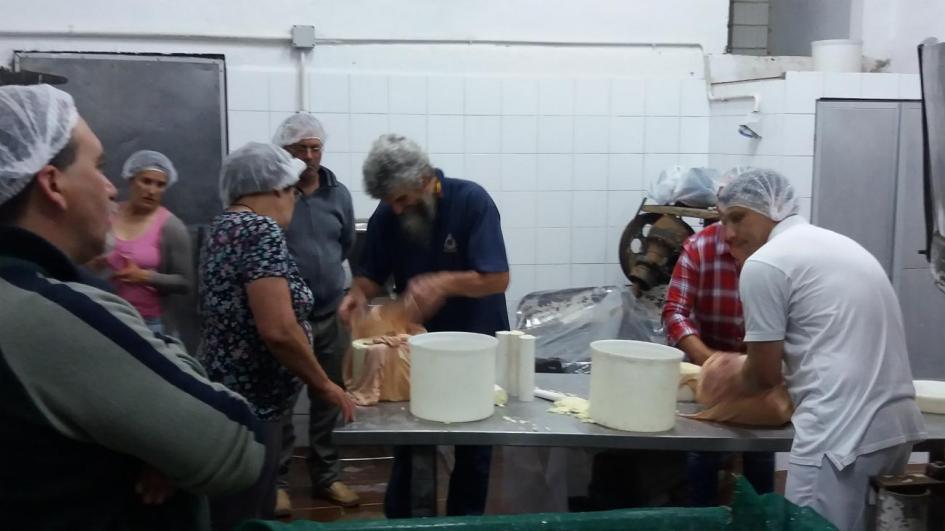 Calcagra organiza feria nocturna Cooperativa Calcagra