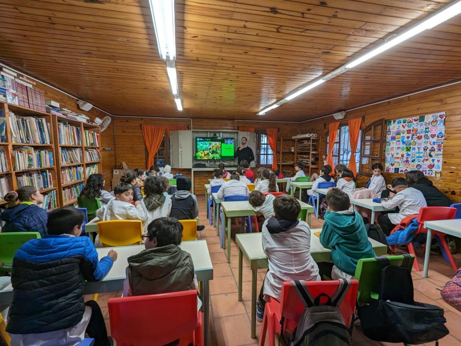 Charlas a escolares Charlas a escolares