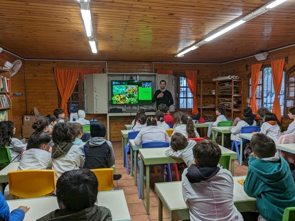Charlas a escolares Charlas a escolares