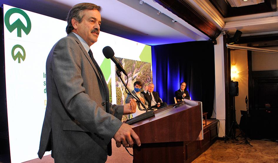 " Ministro de Ganadería, Agricultura y Pesca