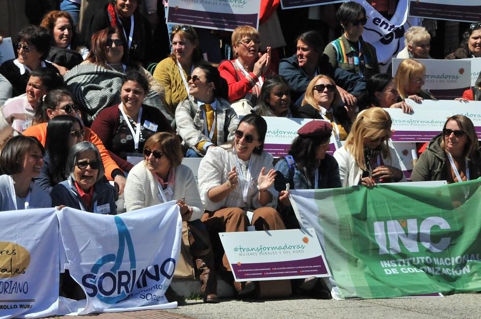 Actividad por el día de la mujer rural Actividad por el día de la mujer rural