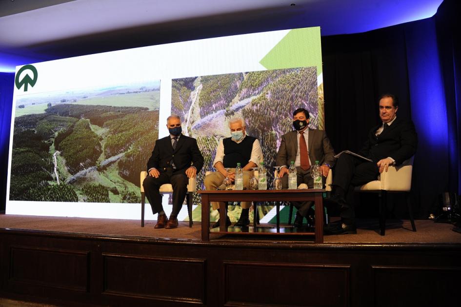 Charla de Sociedad de Productores Forestales del Uruguay