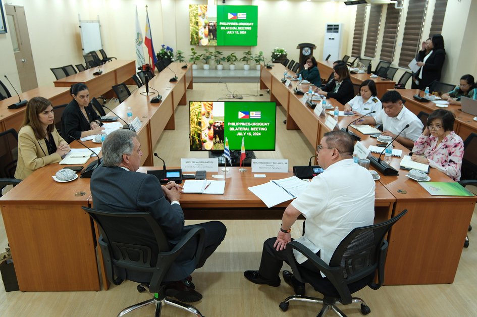 Misión oficial por Filipinas Misión oficial por Filipinas