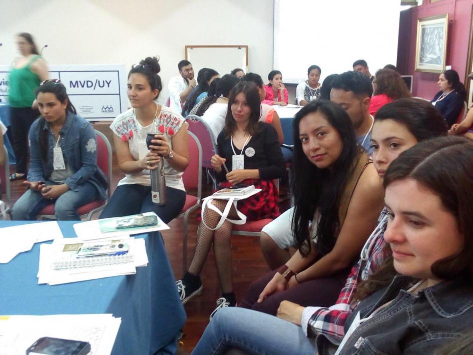 jóvenes de la región participando en REAF