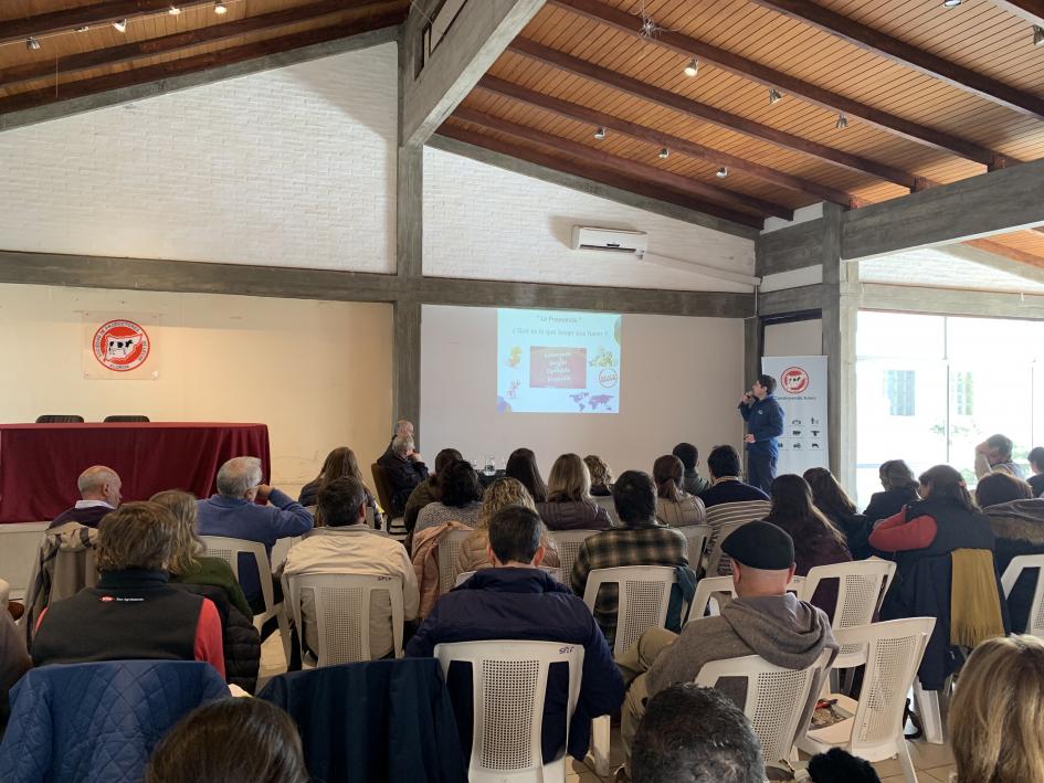 Taller actualización Productores en charla