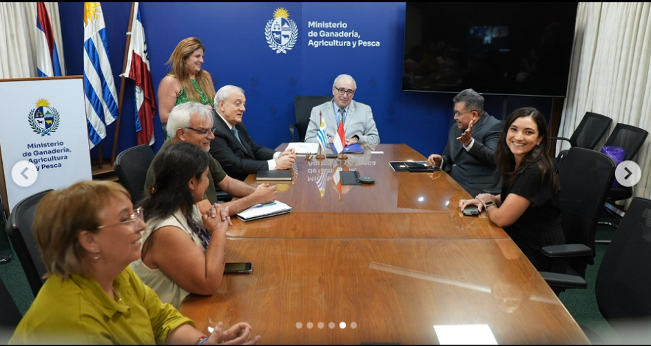 Firma de protocolo con ministerio de Indonesia