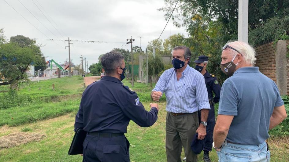 Ministro es recibido por Jefes de Policía y Prefecto