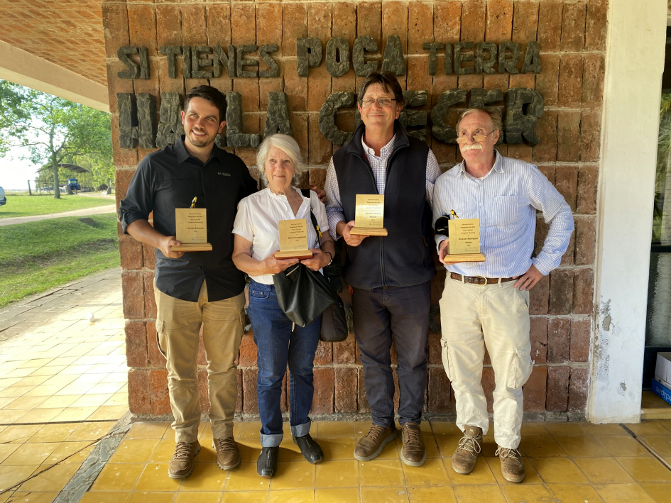 Dia Nacional del Campo Natural y Reconocimientos Paspalum de Oro