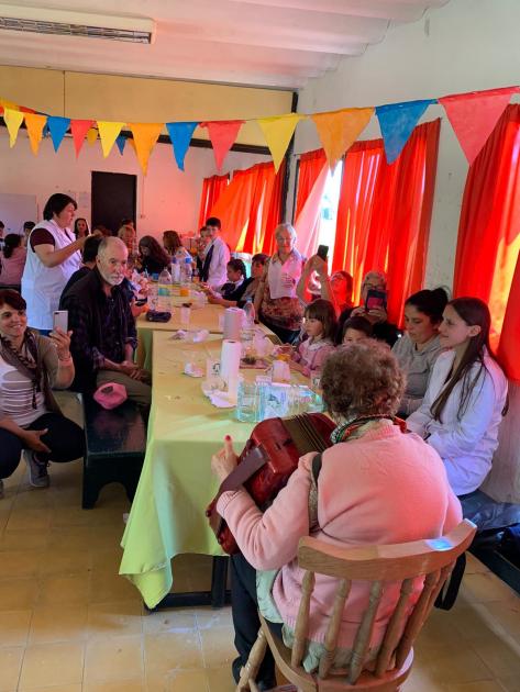Mujeres rurales se encontraron en la escuela 41 en Canelones Grupo mujeres rurales