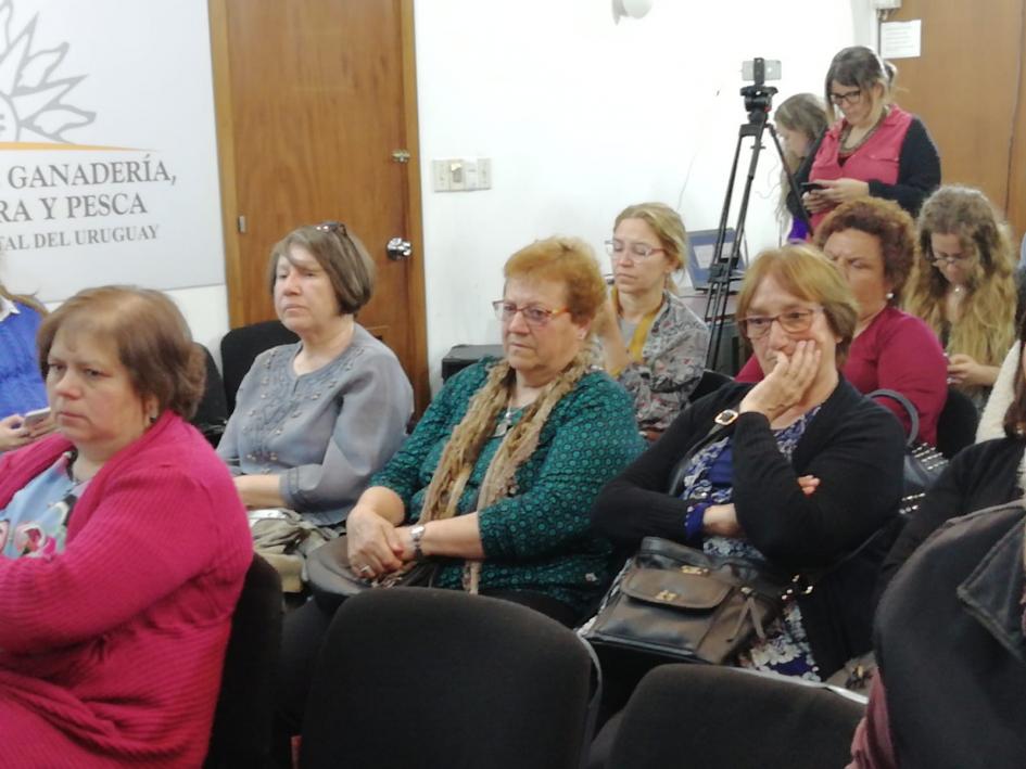 Conferencia de prensa convocatoria a mujeres rurales
