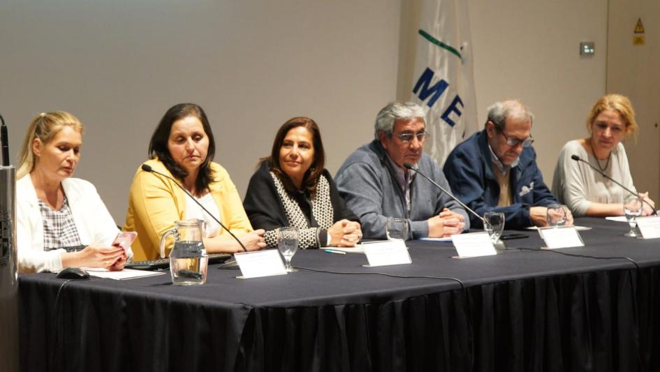 Mesa autoridades conferencia de prensa Murú