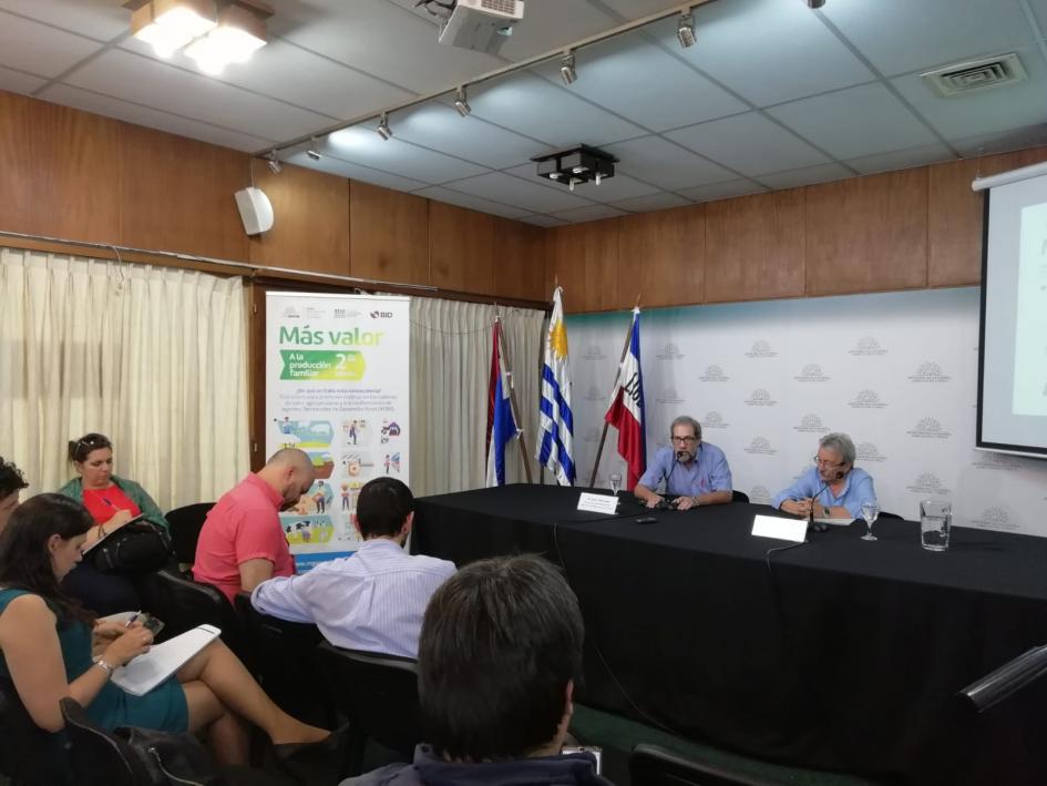 Conferencia de prensa Más valor a la producción familiar Conferencia de prensa Más valor a la producción familiar